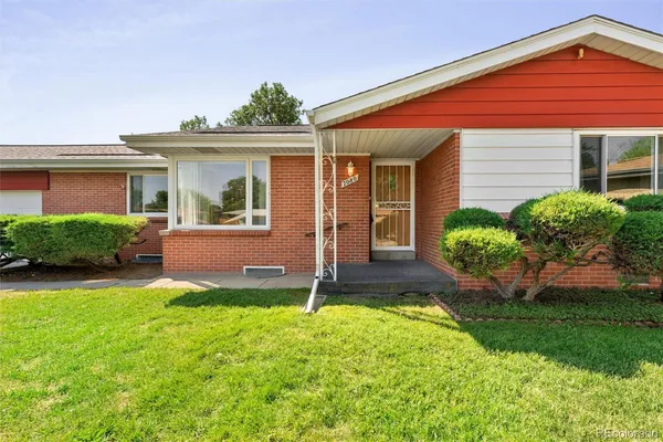 $634,000 | 7080 West 43rd Place, Wheat Ridge, CO 80033