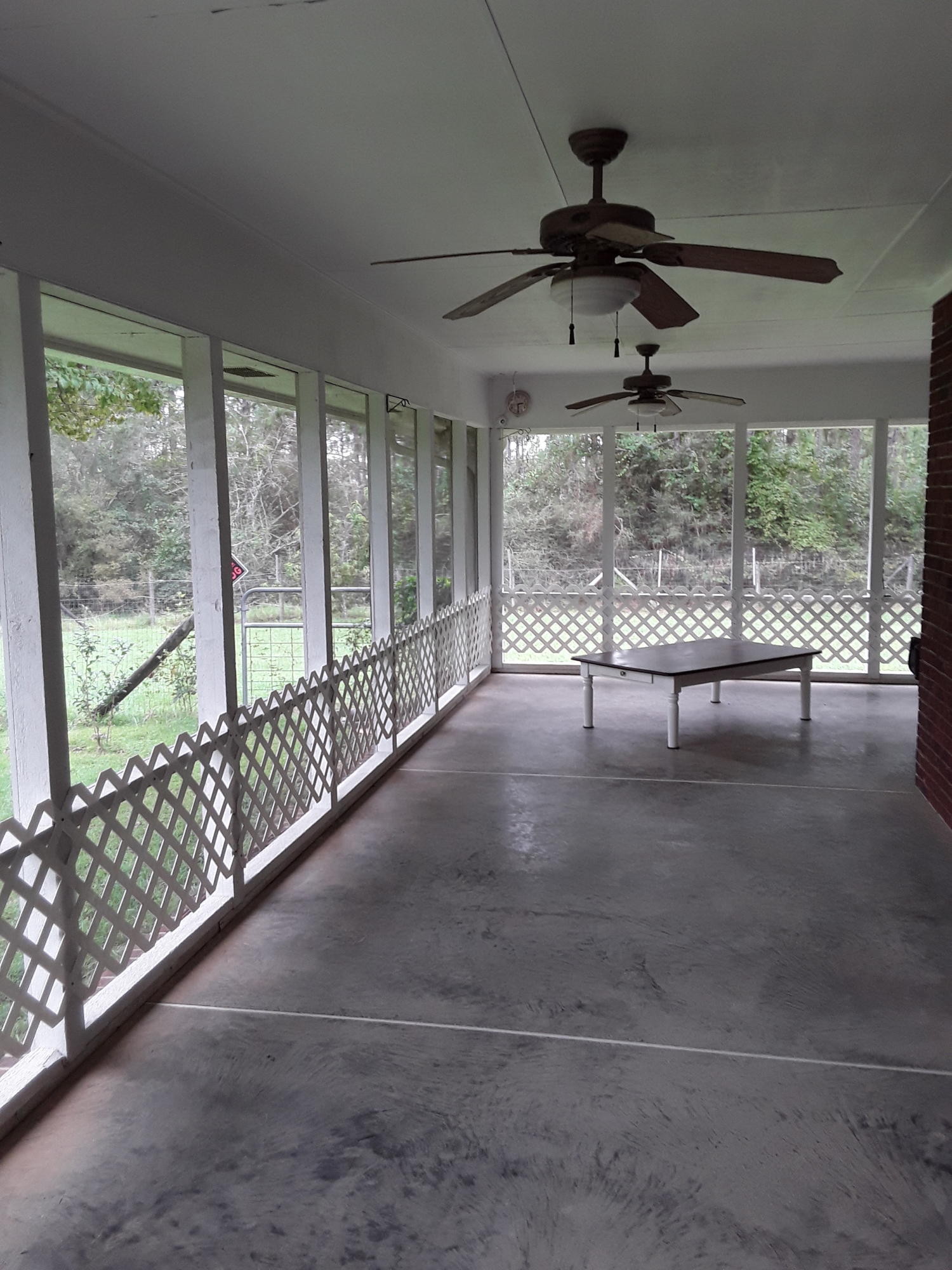 6116 Pine Ridge Lane Crestview, FL 32539 - Photo 43 of 45 a view of a interior of the house