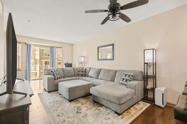 $257,000 | 812 Timber Ridge Court, Unit 10, Waukesha, WI 53189