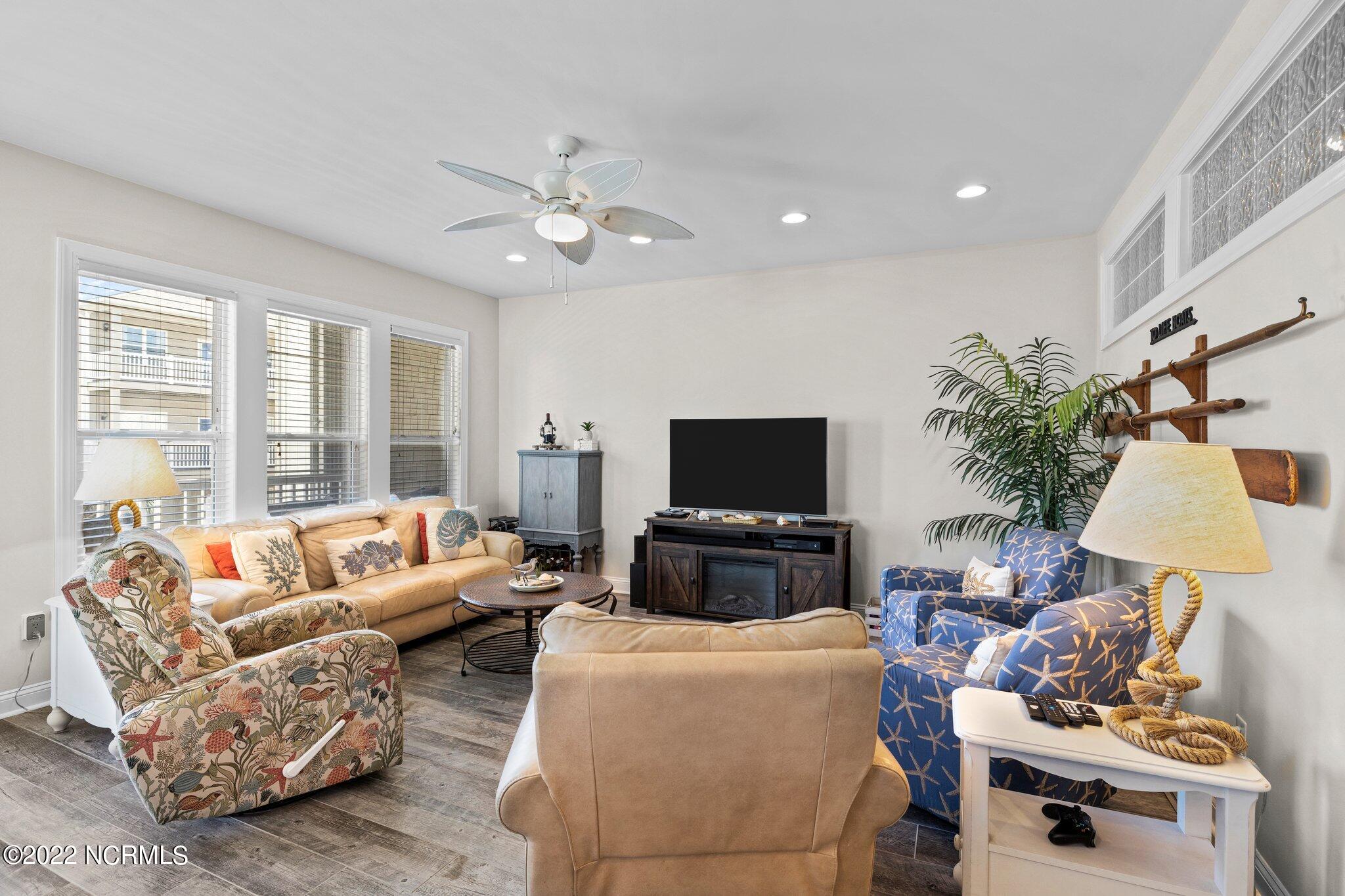 1701 Salter Path Road, Unit I201 Atlantic Beach, NC 28512 - Photo 31 of 57 46-web-or-mls-_S3A8468