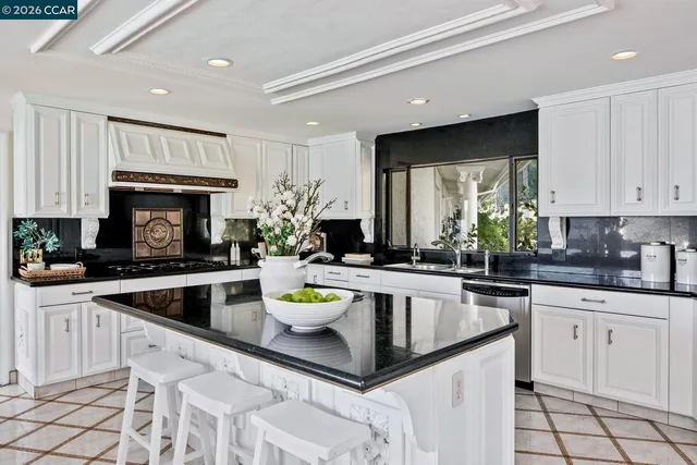 $5,400,000 | 4146 Canyon Road, Lafayette, CA 94549