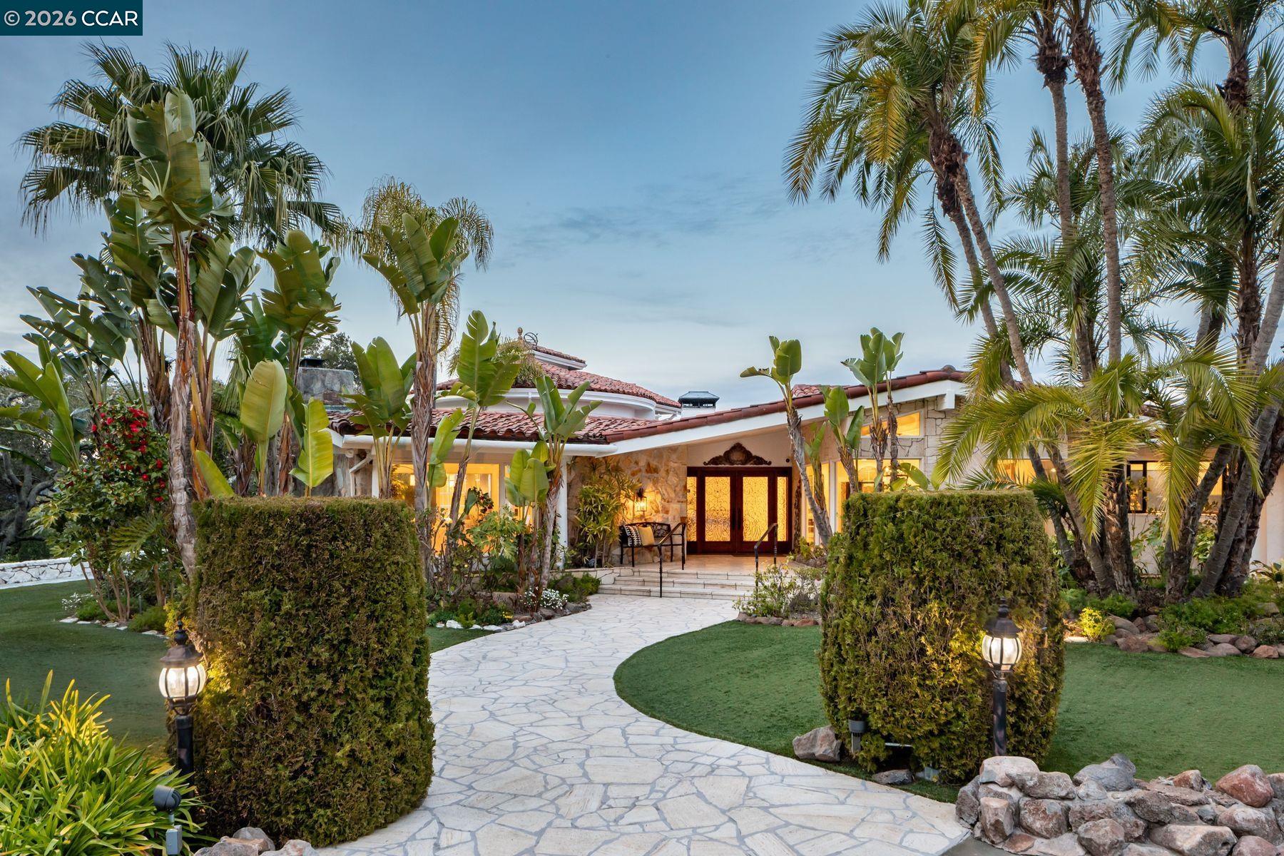 4146 Canyon Road Lafayette, CA 94549 - Photo 6 of 60