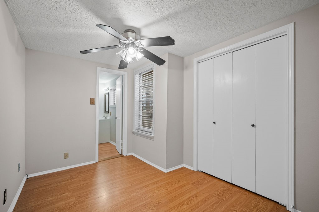 413 East Fulton Street Sinton, TX 78387 - Photo 6 of 27