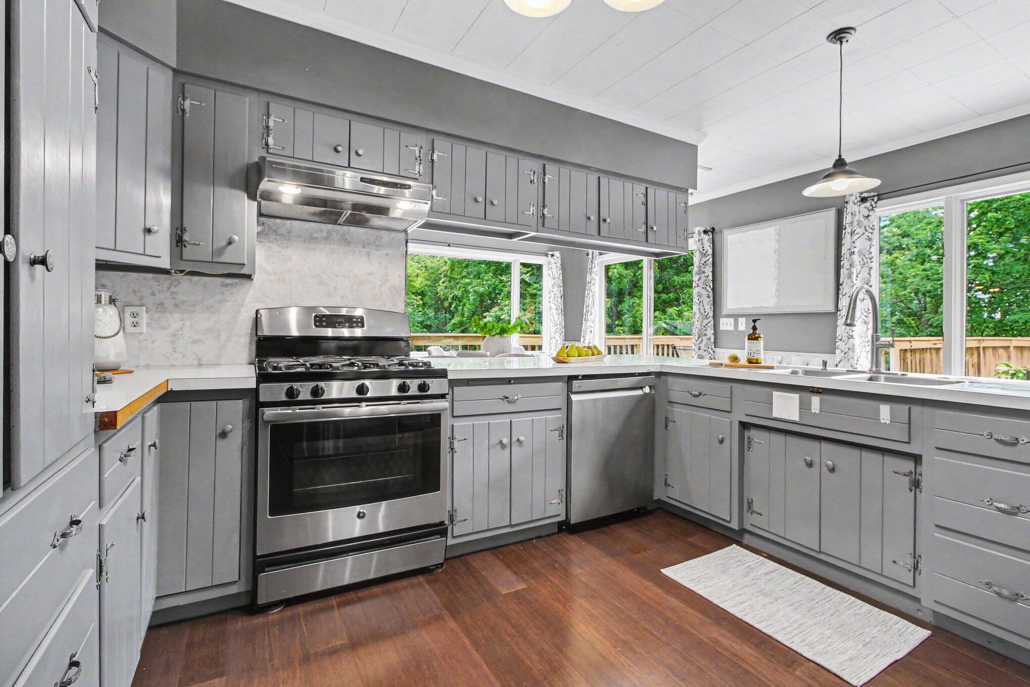 2736 South Wagner Road Ann Arbor, MI 48103 - Photo 37 of 91 035_file_4519