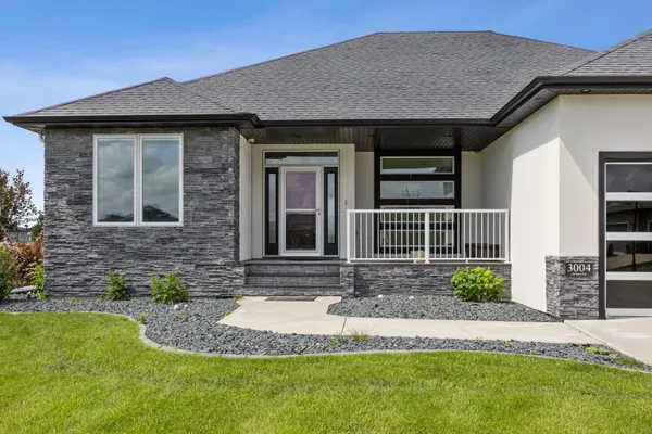 $849,900 | 3004 6th Street East, West Fargo, ND 58078