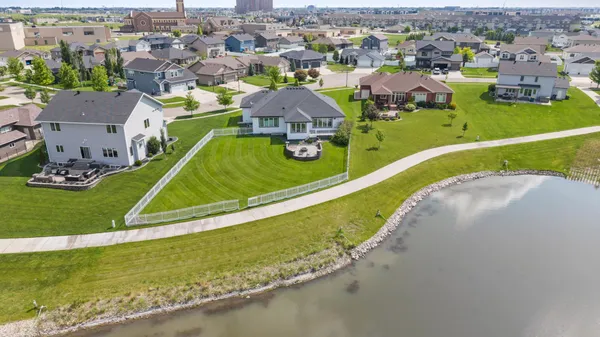 $849,900 | 3004 6th Street East, West Fargo, ND 58078