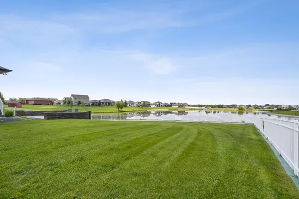 $849,900 | 3004 6th Street East, West Fargo, ND 58078