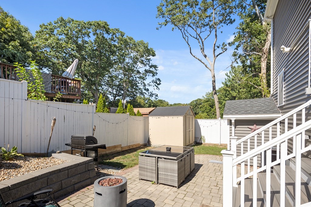 19 Warren Avenue Saugus, MA 01906 - Photo 34 of 38