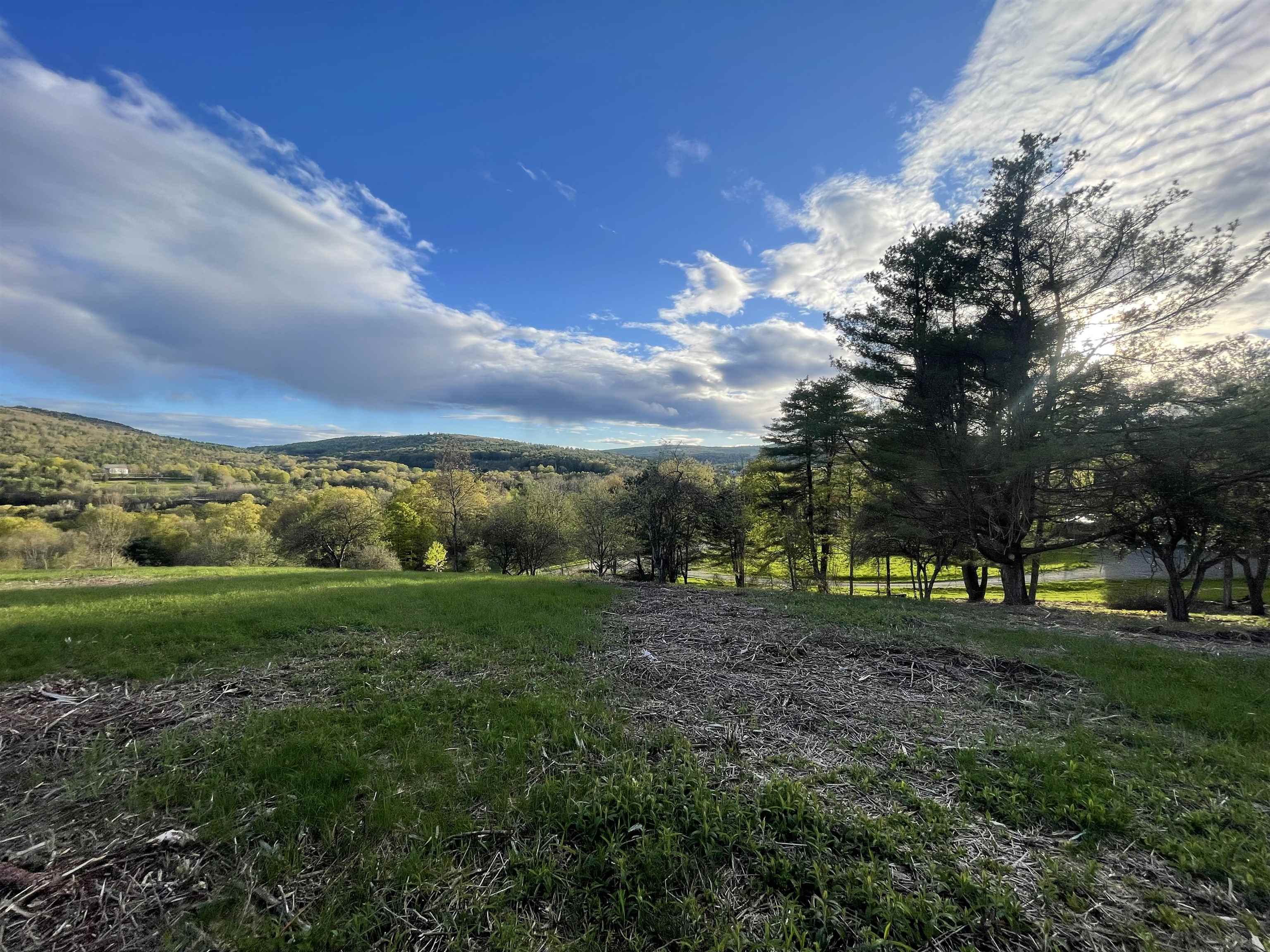 10 Windsor Road Rockingham, VT 05101 - Photo 5 of 14