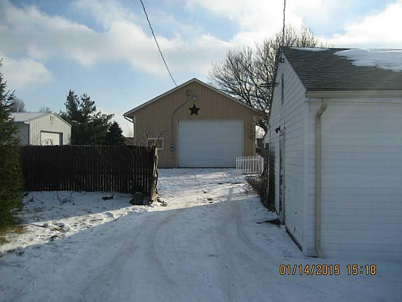 4867 New Carlisle Springfield, OH 45504 - Photo 2 of 2