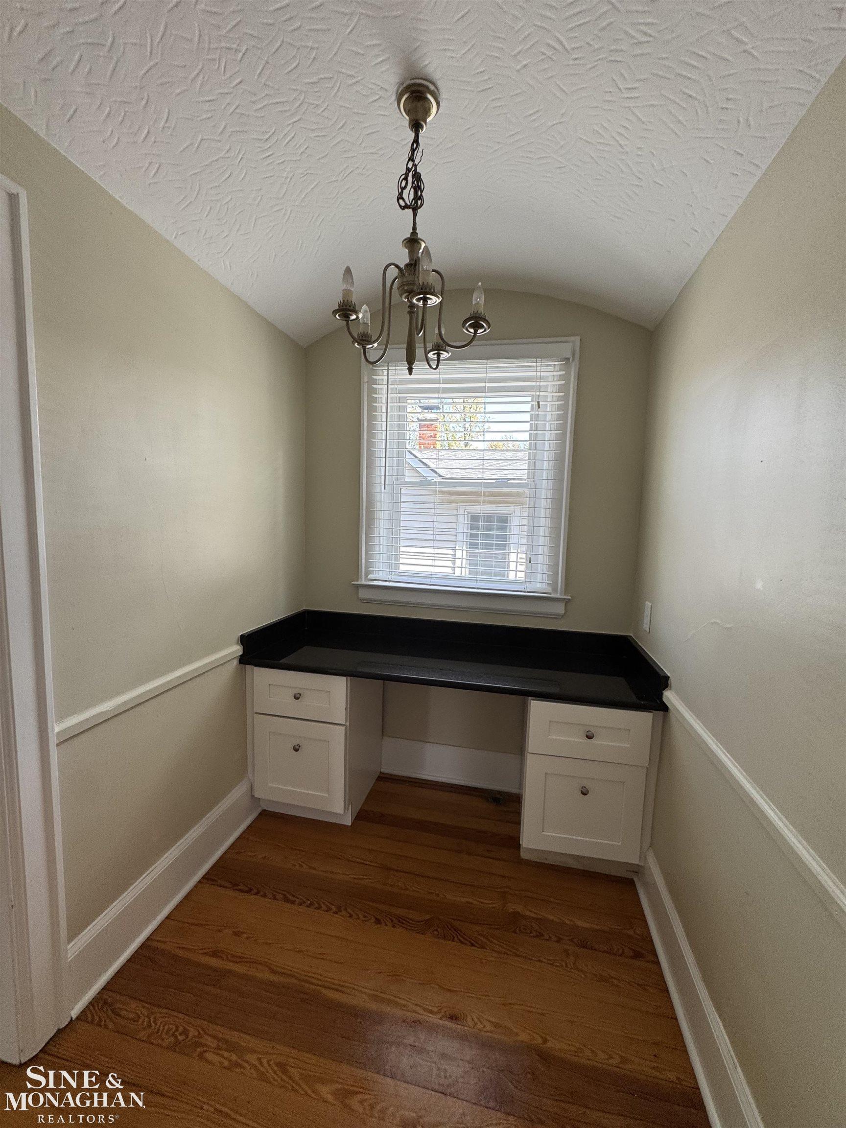 371 Neff Road Grosse Pointe, MI 48230 - Photo 6 of 12