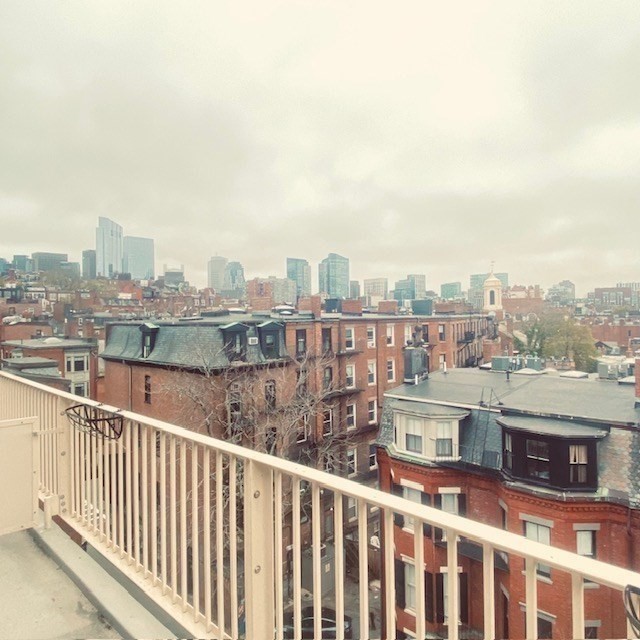 145 Pinckney Street, Unit 715 Boston, MA 02114 - Photo 12 of 17