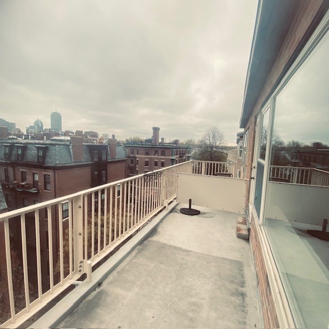 145 Pinckney Street, Unit 715 Boston, MA 02114 - Photo 10 of 17