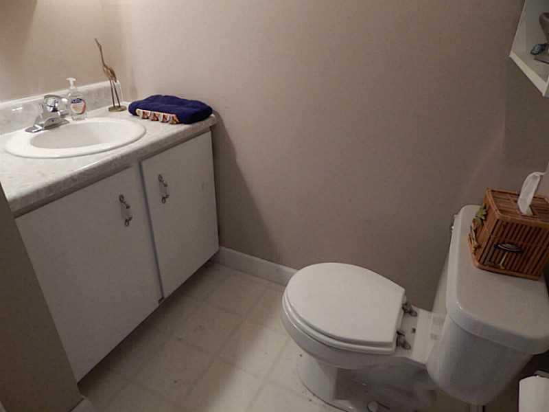 135 Brads Way, Unit 9 Russells Point, OH 43348 - Photo 9 of 16