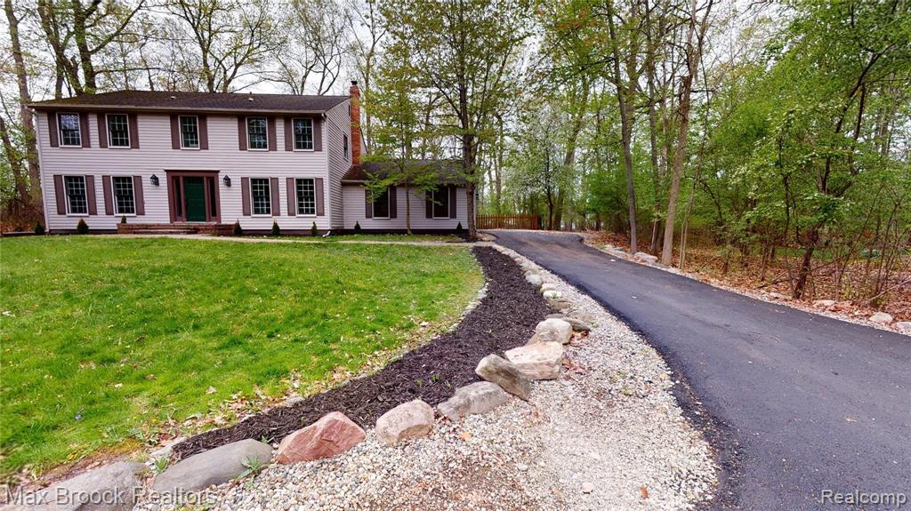 4990 Arrowhead Road West Bloomfield, MI 48323 - Photo 3 of 48