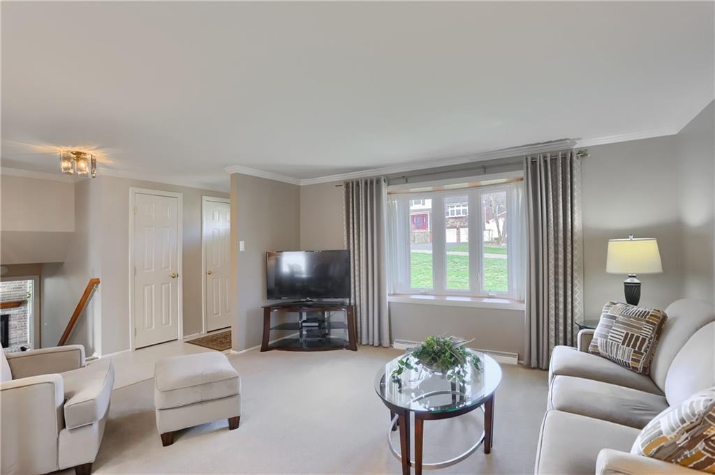 245 Wyngate Road Coraopolis, PA 15108 - Photo 15 of 38