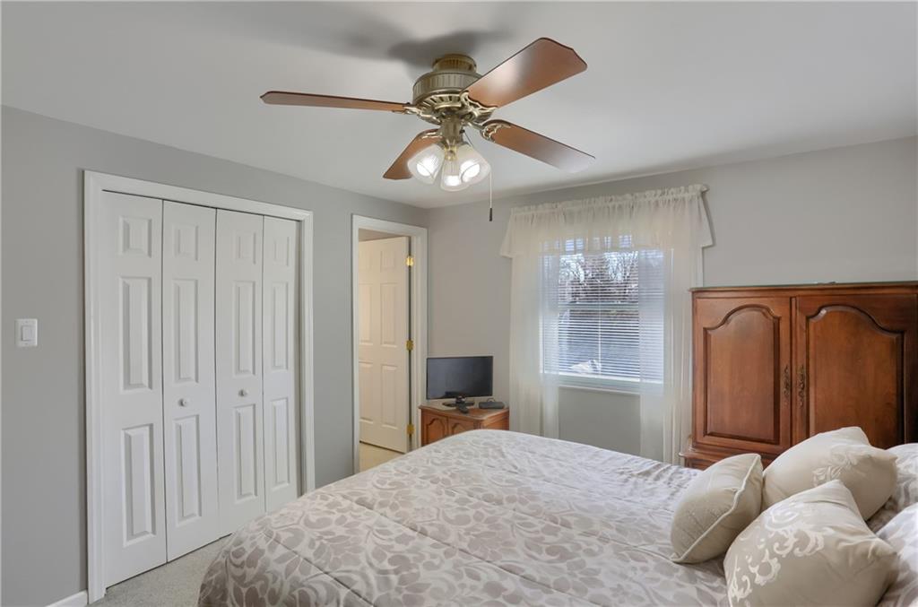 245 Wyngate Road Coraopolis, PA 15108 - Photo 25 of 38