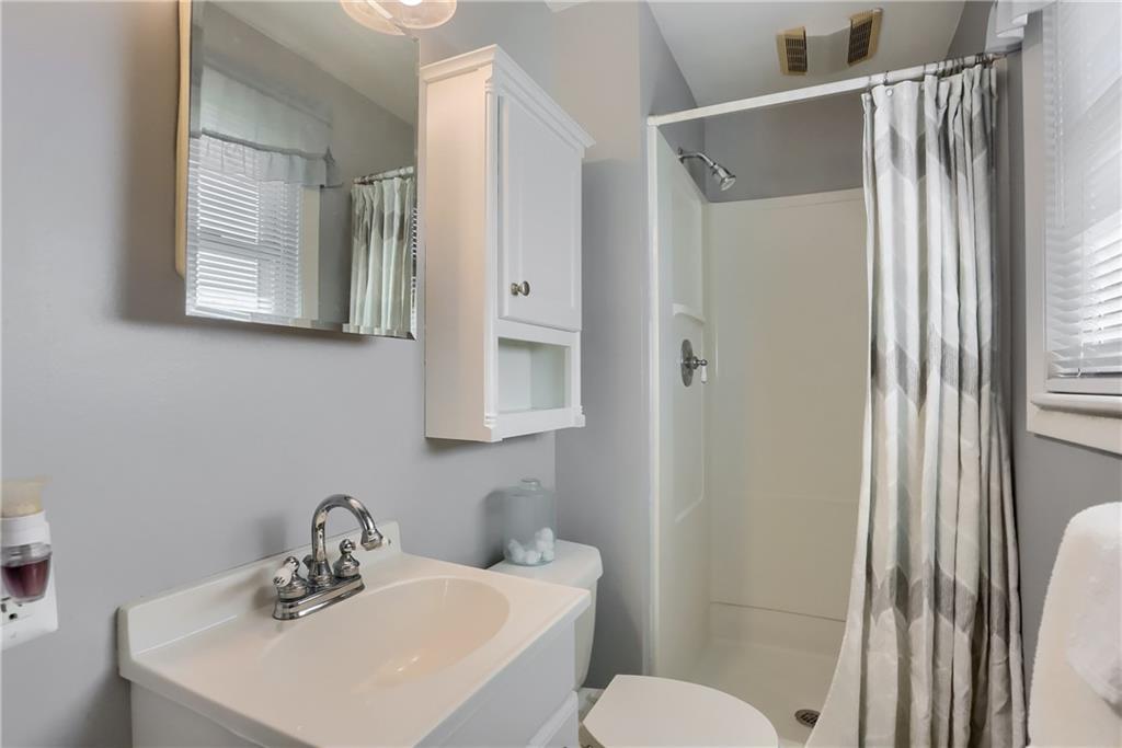 245 Wyngate Road Coraopolis, PA 15108 - Photo 27 of 38
