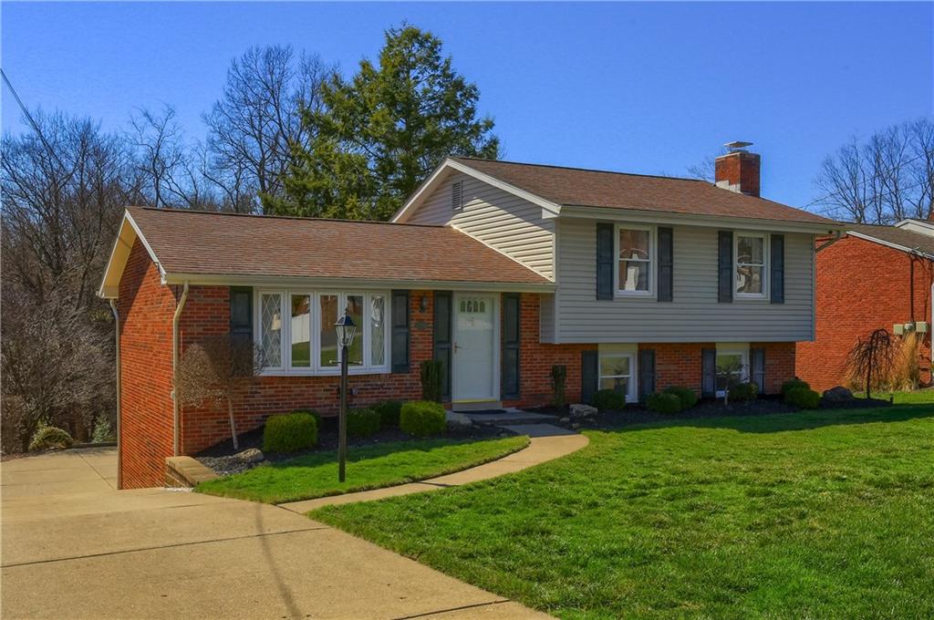 245 Wyngate Road Coraopolis, PA 15108 - Photo 3 of 38