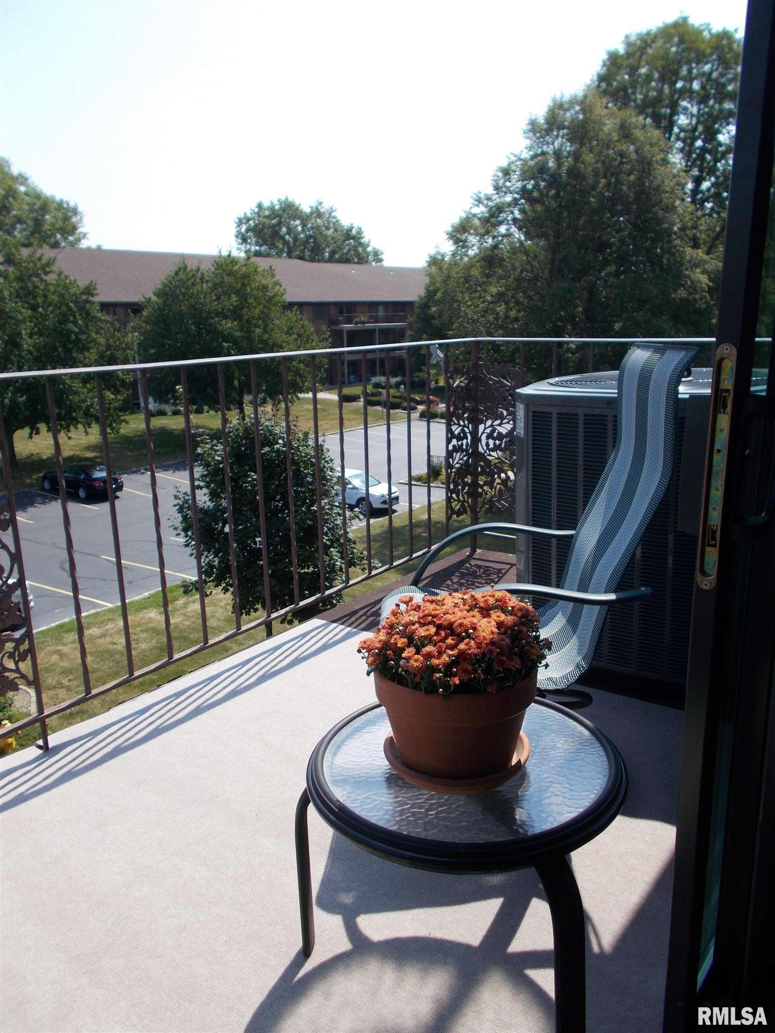 1360 Kimberly Ridge Road, Unit 312 Bettendorf, IA 52722 - Photo 4 of 27 Gallery Image 4