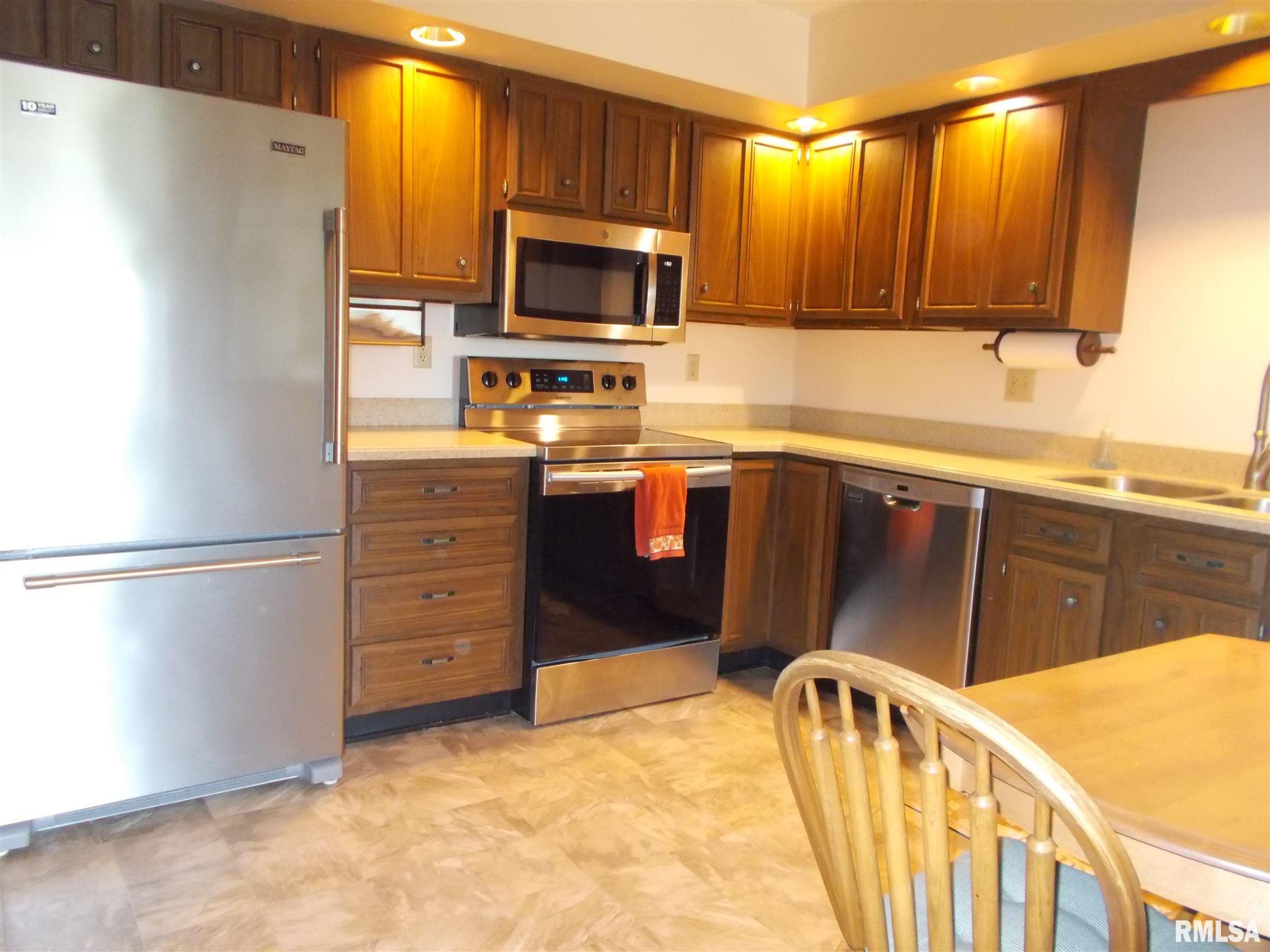1360 Kimberly Ridge Road, Unit 312 Bettendorf, IA 52722 - Photo 8 of 27 Gallery Image 8