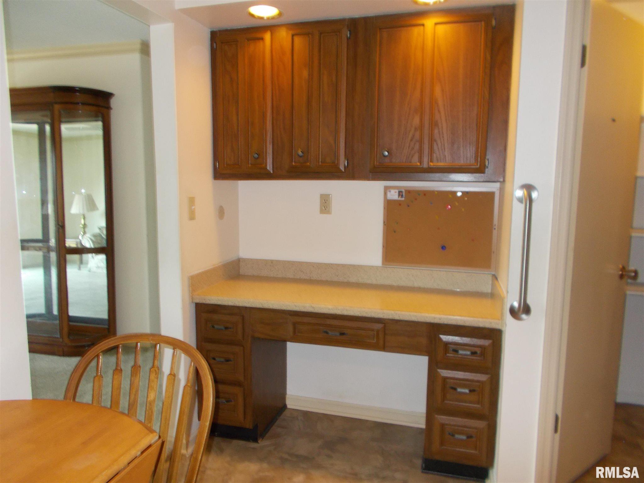 1360 Kimberly Ridge Road, Unit 312 Bettendorf, IA 52722 - Photo 10 of 27 Gallery Image 10