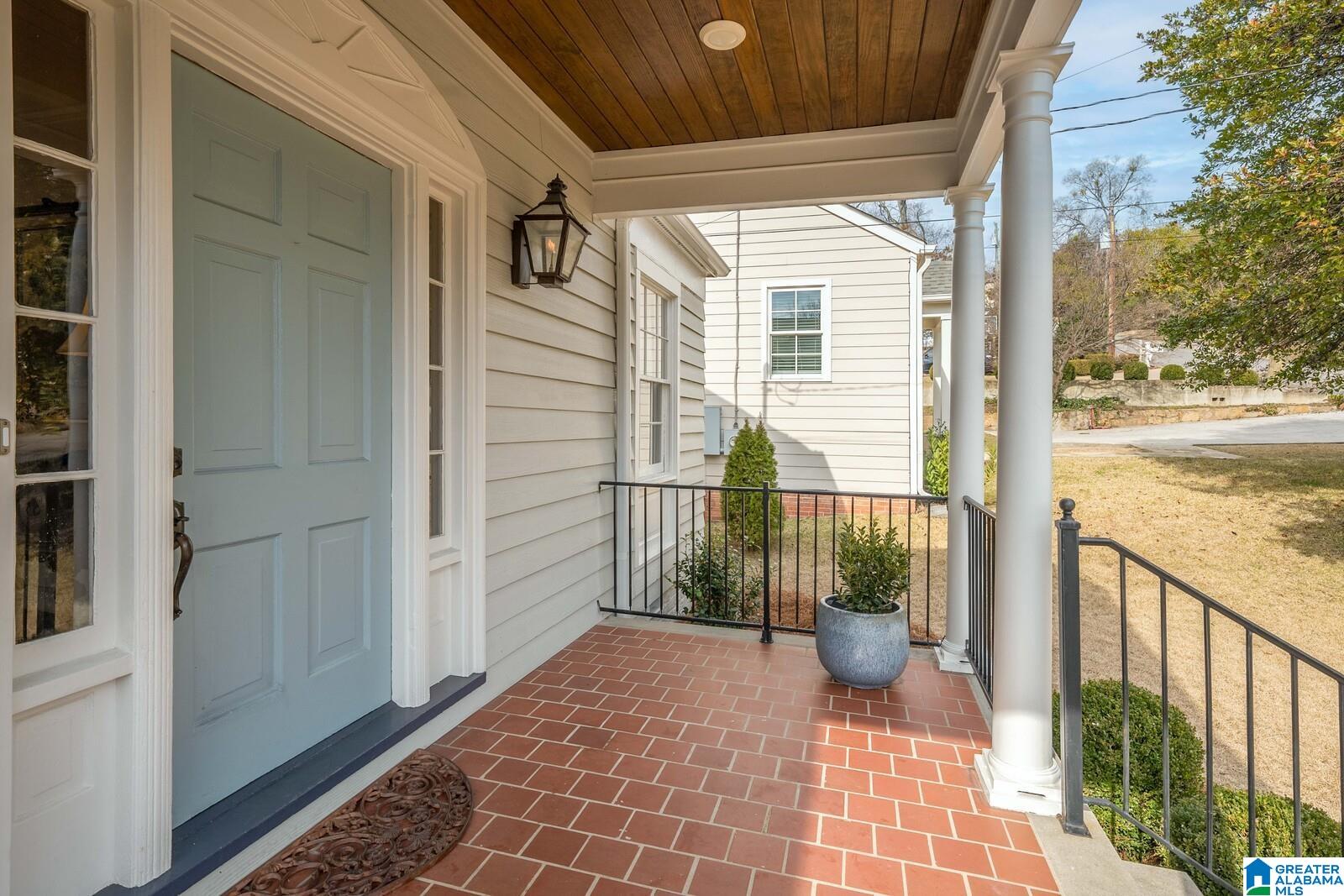 120 Spring Street Mountain Brook, AL 35213 - Photo 5 of 46
