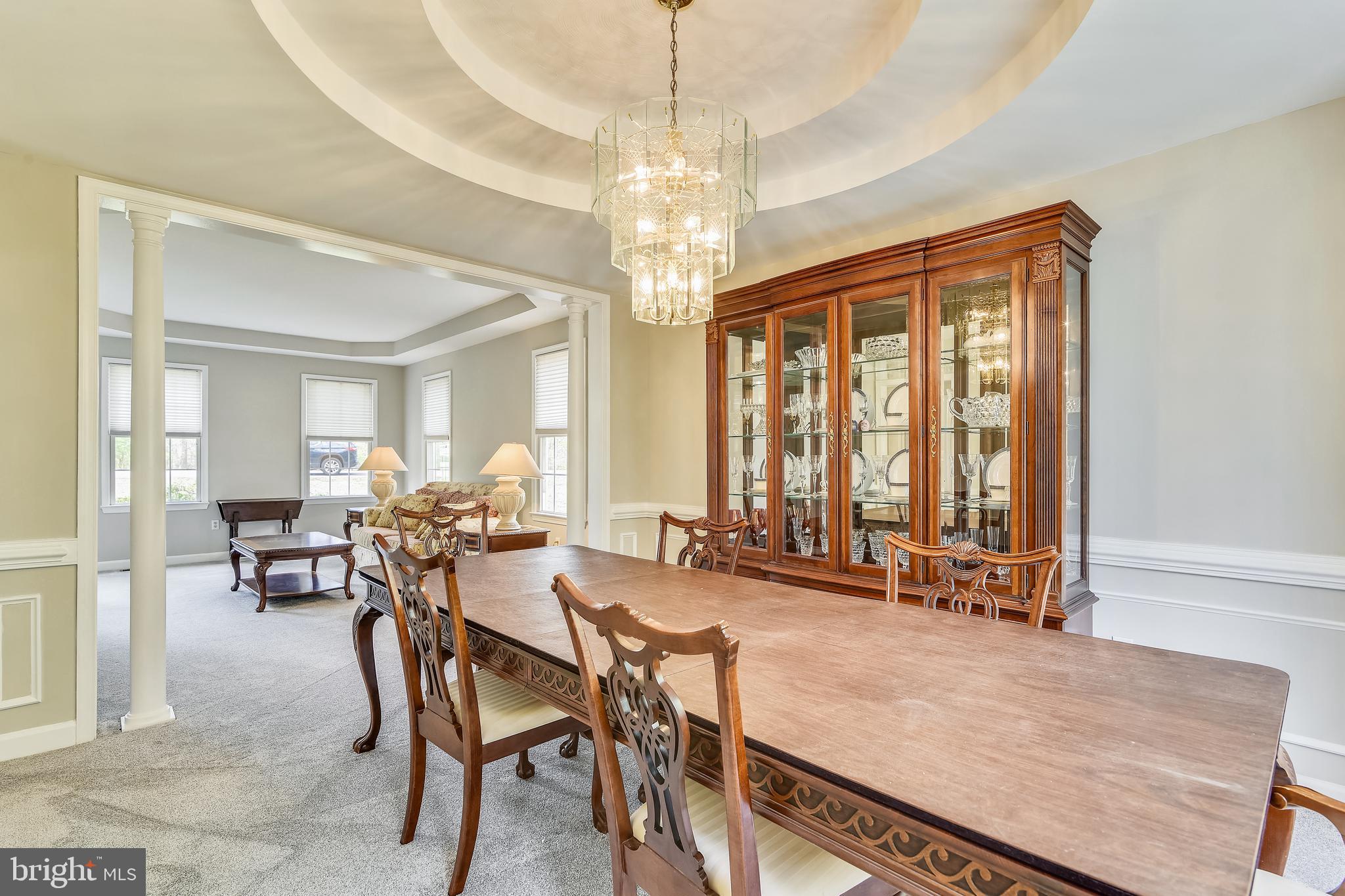 7173 Baldwin Ridge Road Warrenton, VA 20187 - Photo 31 of 113 Columns, chair rail and box mouldings