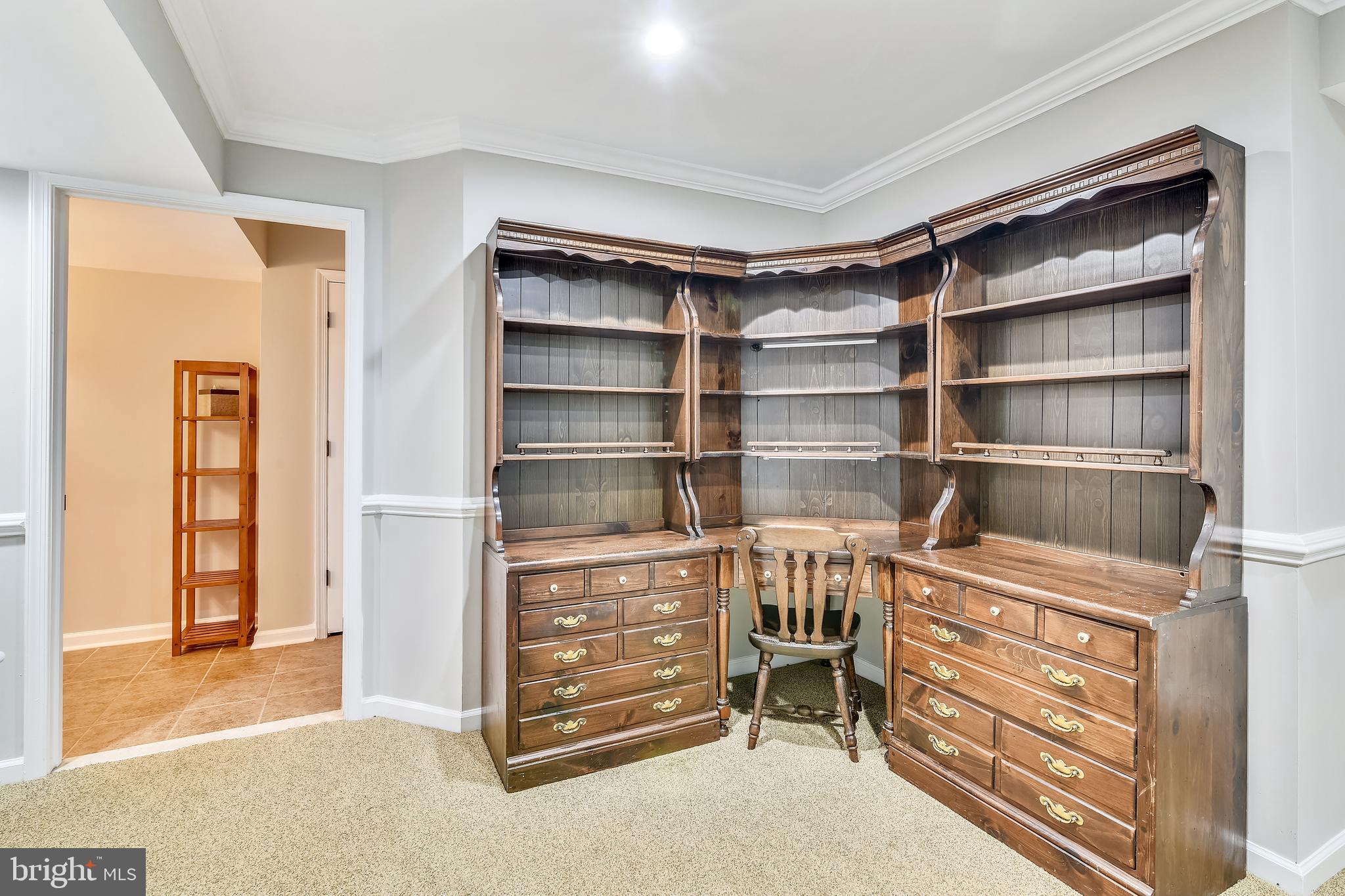 7173 Baldwin Ridge Road Warrenton, VA 20187 - Photo 60 of 113 lower level nook