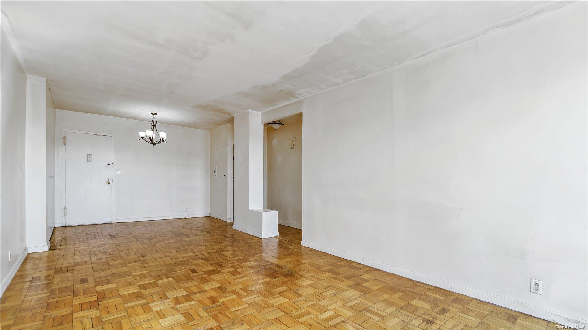 2400 Johnson Avenue, Unit 1B Bronx, NY 10463 - Photo 5 of 29 a view of room