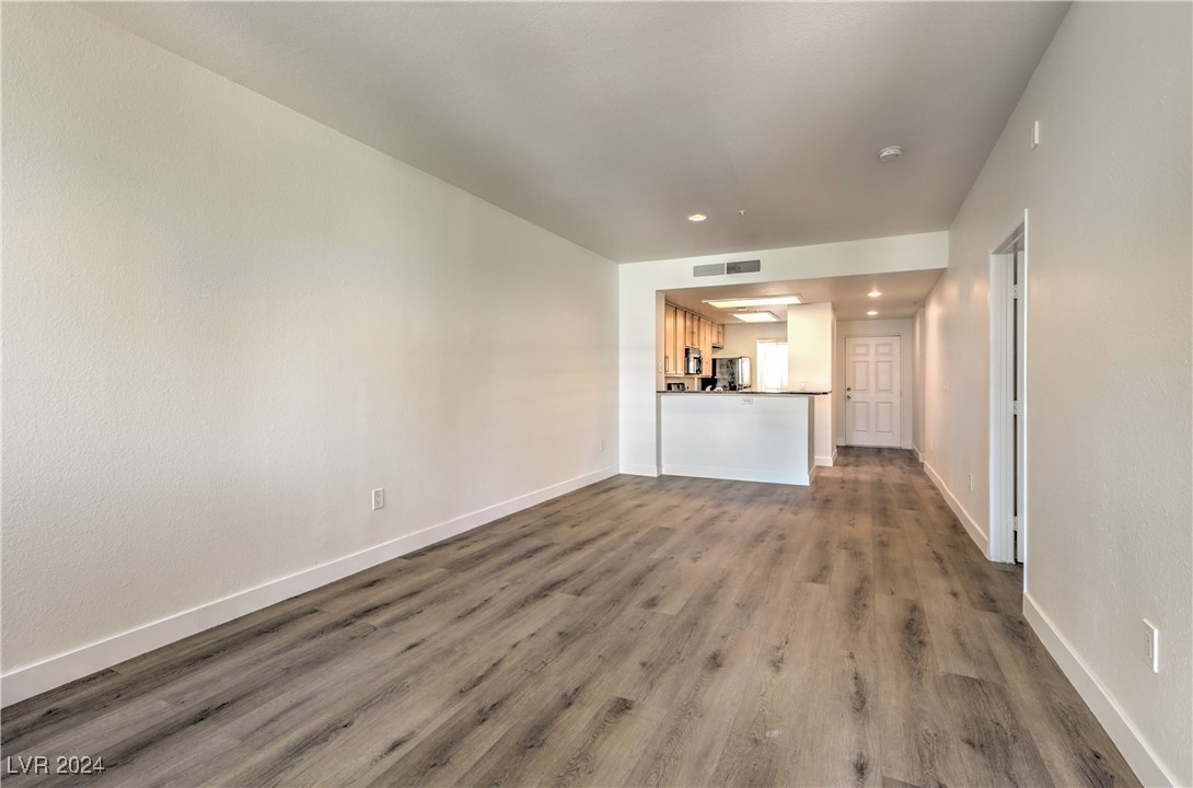 210 East Flamingo Road, Unit 124 Las Vegas, NV 89169 - Photo 8 of 35 Gallery Image 8