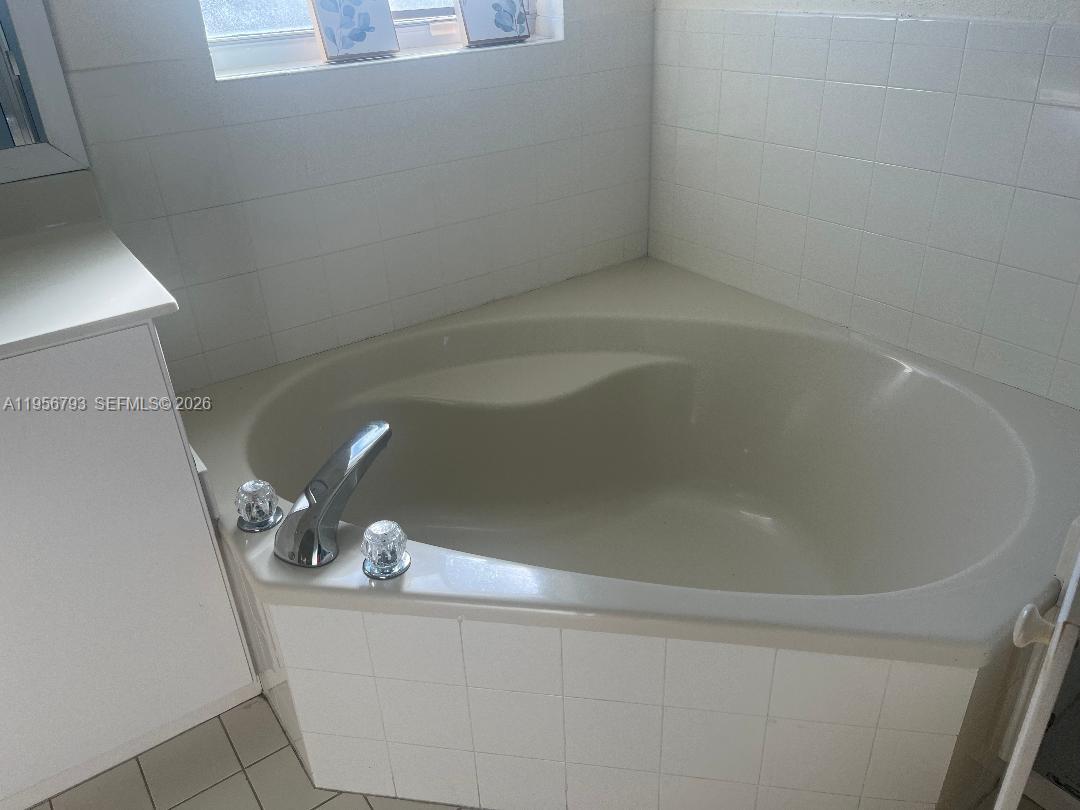 11723 Southwest 137th Path, Unit 11723 Miami, FL 33186 - Photo 18 of 29