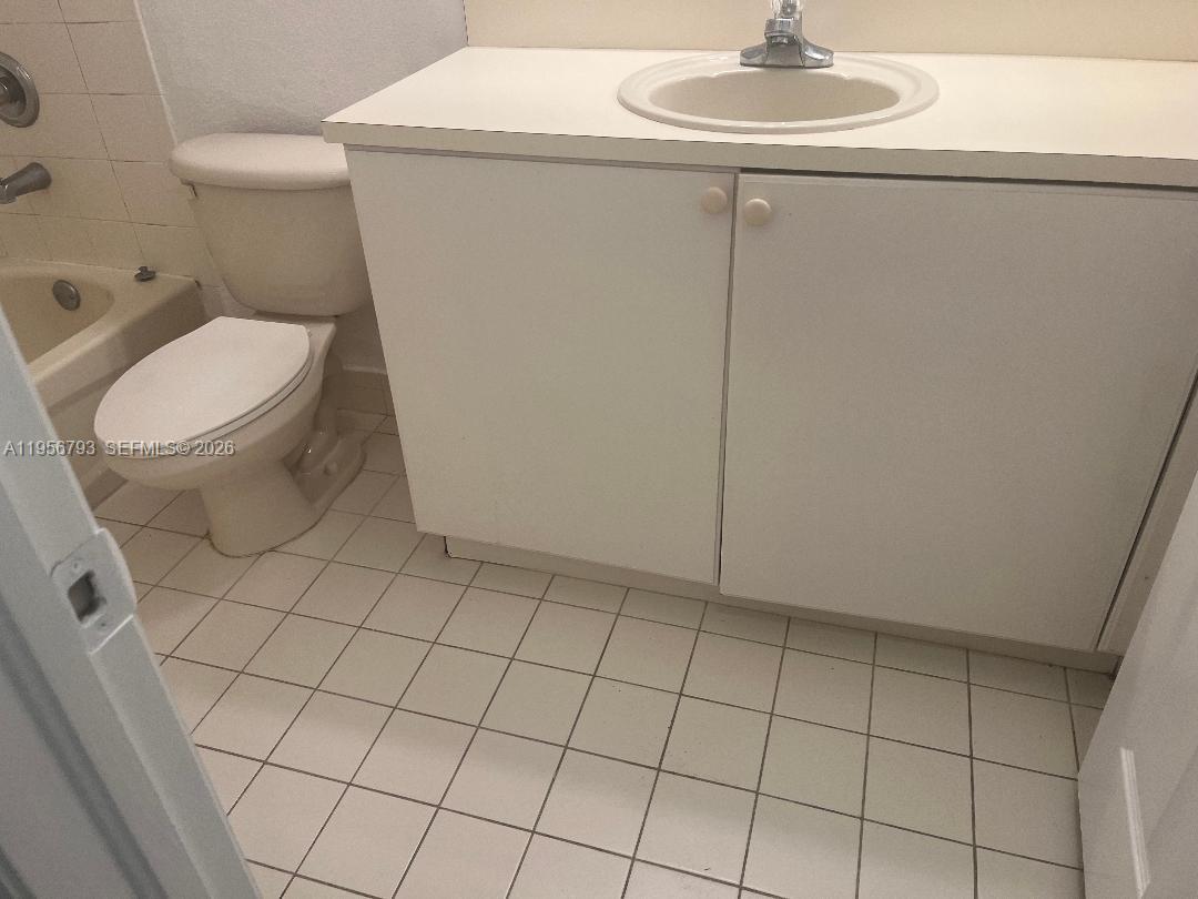 11723 Southwest 137th Path, Unit 11723 Miami, FL 33186 - Photo 22 of 29