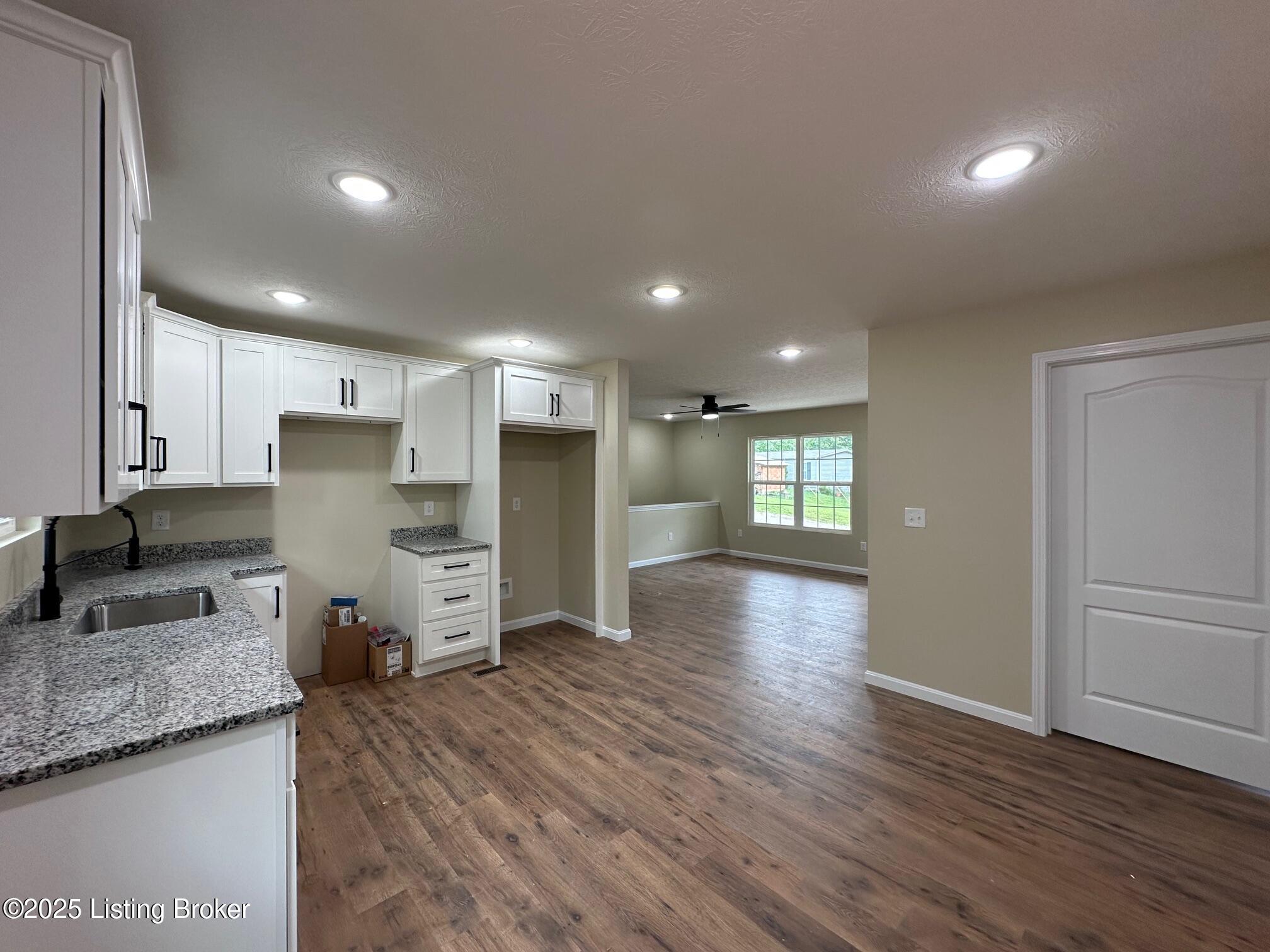 185 Rambling Ridge Road Brandenburg, KY 40108 - Photo 3 of 29 Kit Liv