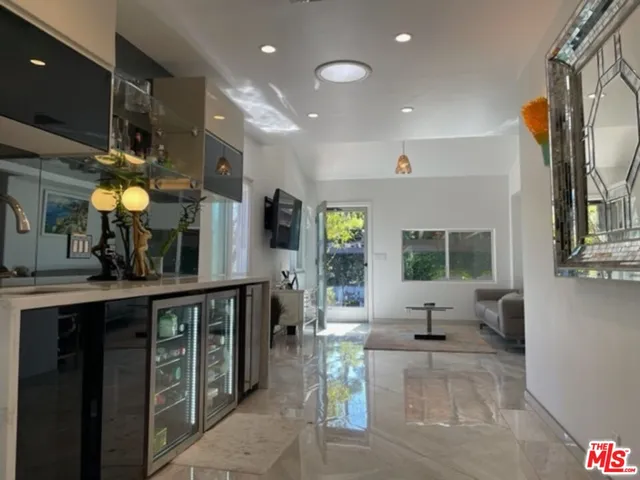 $1,950,000 | 425 Sunridge Street, Playa del Rey, CA 90293