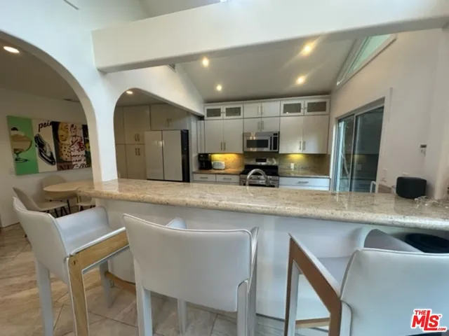 $1,950,000 | 425 Sunridge Street, Playa del Rey, CA 90293