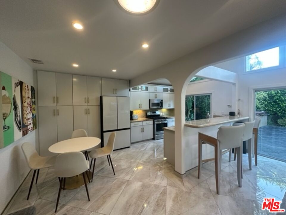 425 Sunridge Street Playa del Rey, CA 90293 - Photo 34 of 46