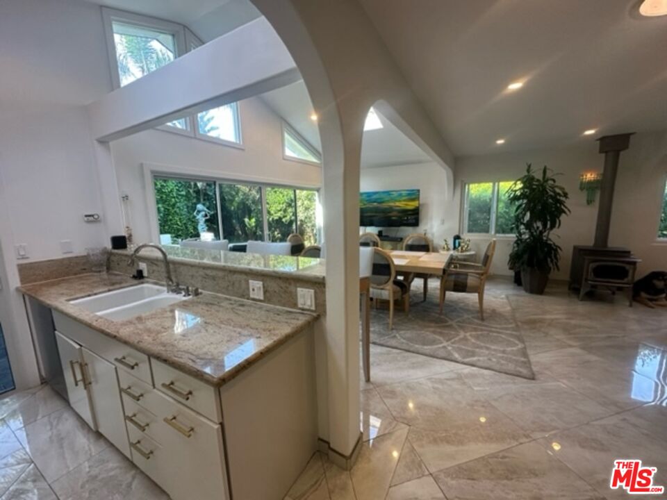 425 Sunridge Street Playa del Rey, CA 90293 - Photo 37 of 46