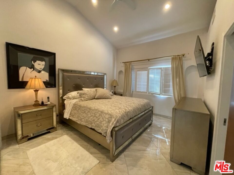 425 Sunridge Street Playa del Rey, CA 90293 - Photo 9 of 46