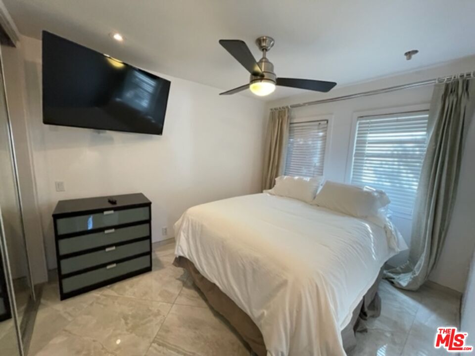 425 Sunridge Street Playa del Rey, CA 90293 - Photo 10 of 46