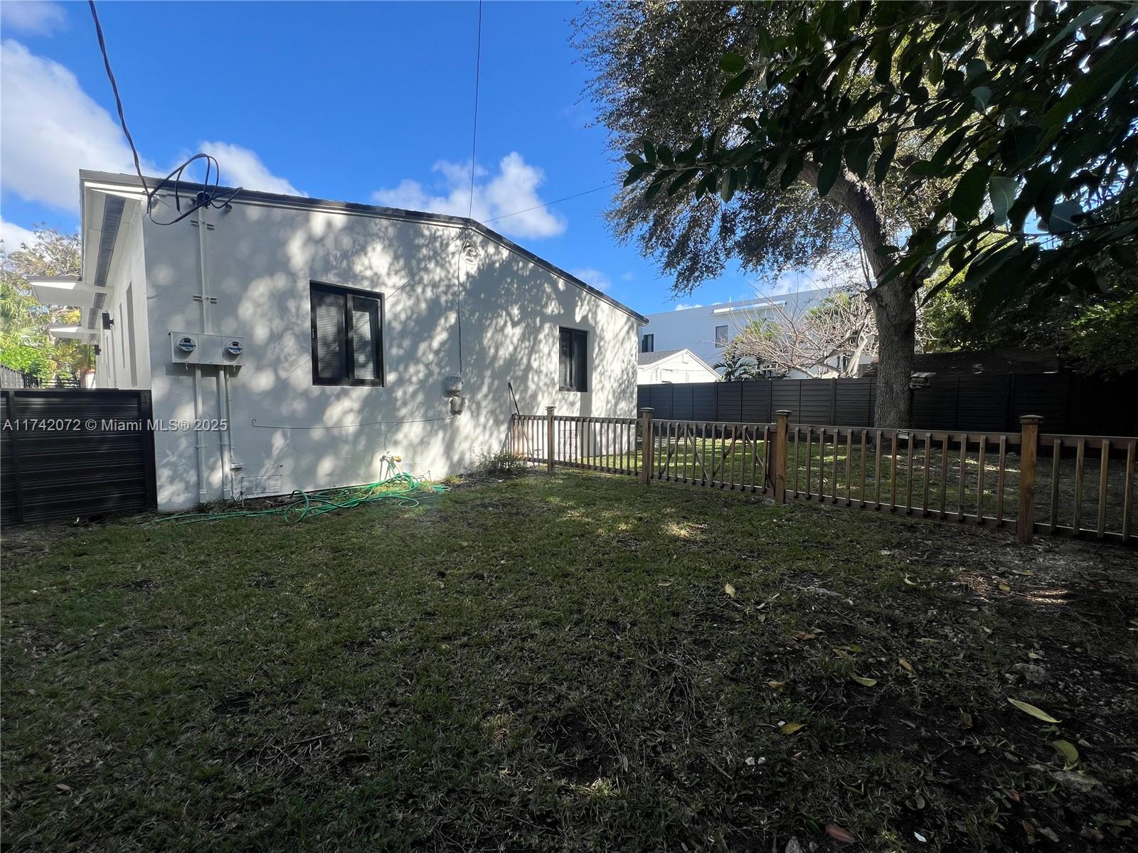 3764 Southwest 27th Lane, Unit 3764 Miami, FL 33134 - Photo 14 of 16