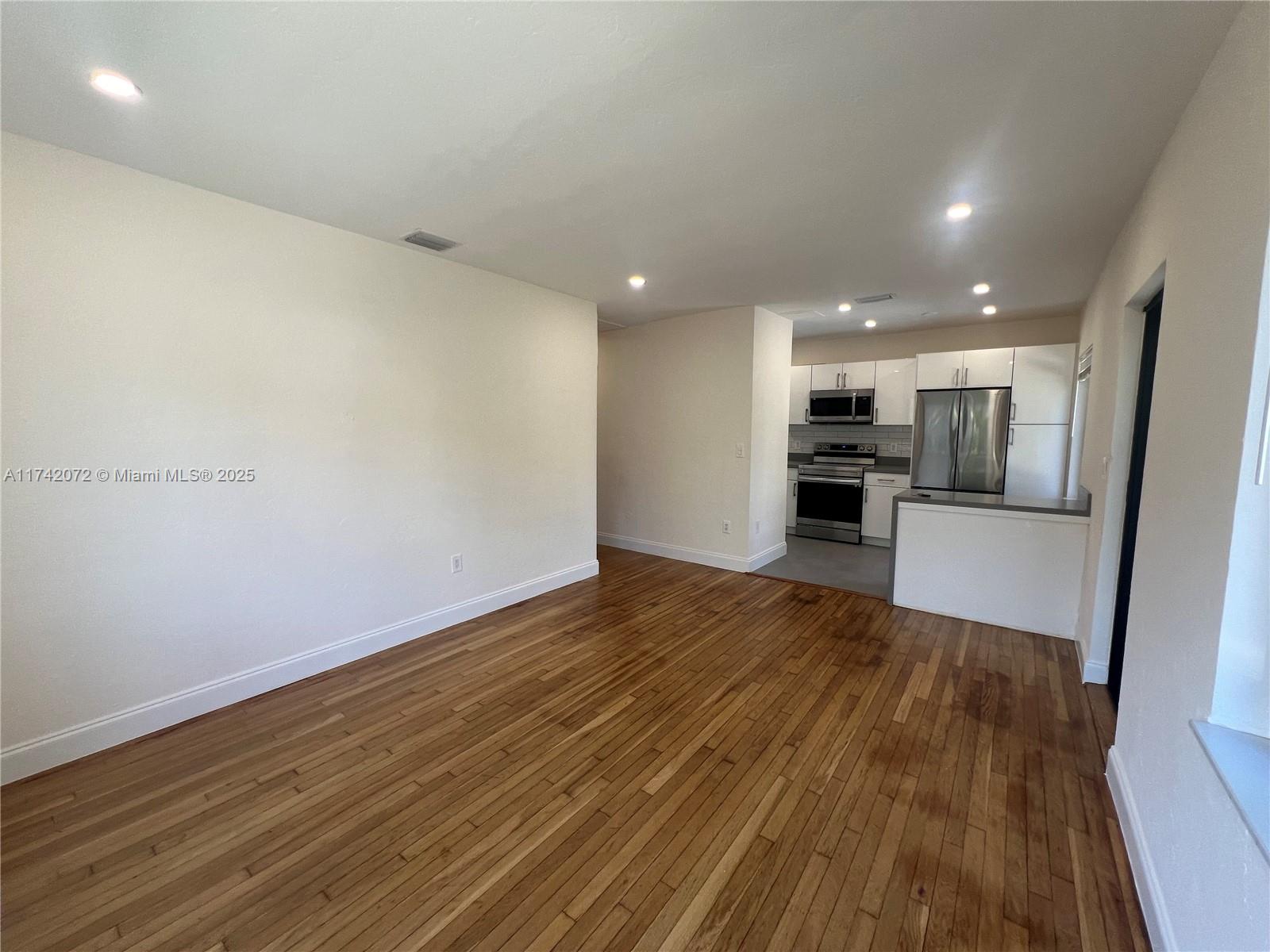 3764 Southwest 27th Lane, Unit 3764 Miami, FL 33134 - Photo 8 of 16