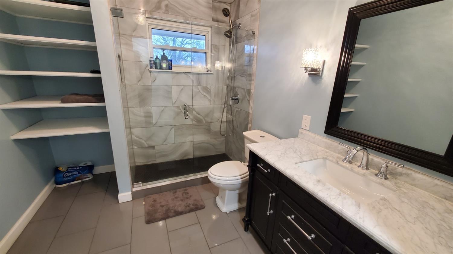 9076 Zoellner Road Cincinnati, OH 45251 - Photo 9 of 22 Gallery Image 9