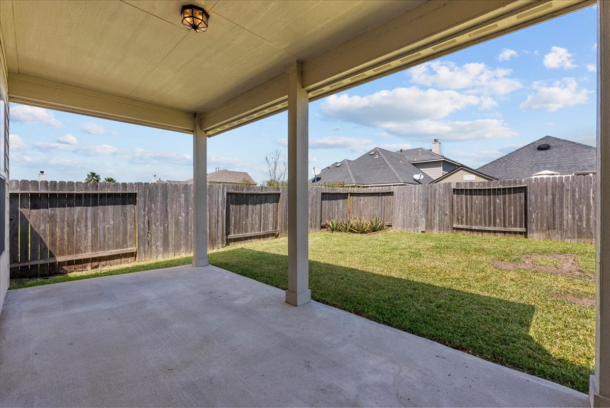 5111 Bay Lane Bacliff, TX 77518 - Photo 37 of 48 a view of a garden with a small yard