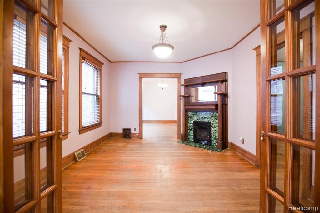 4128 Commonwealth Street, Unit LOWR Detroit, MI 48208 - Photo 3 of 32