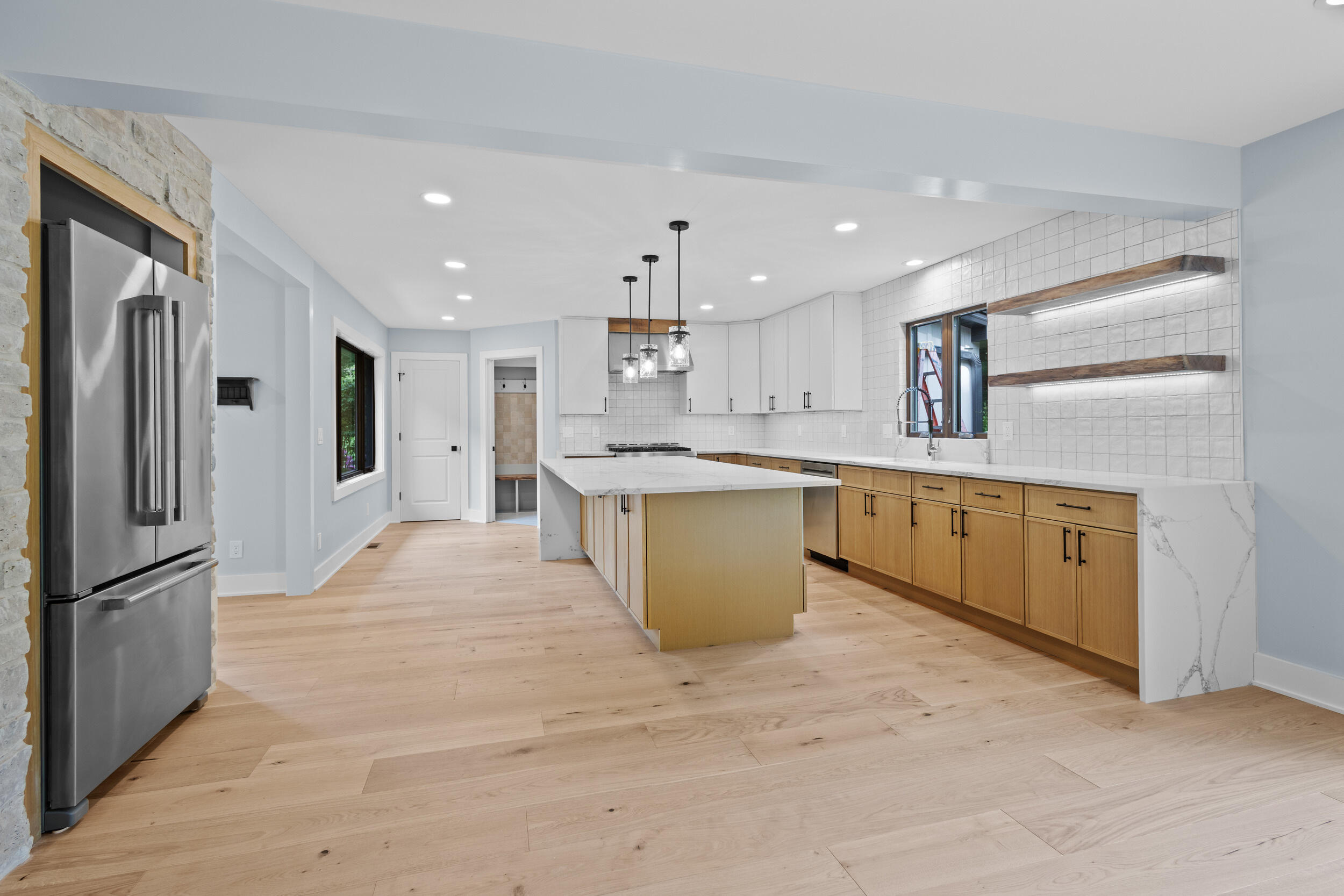 986 Indian Hills Road Fontana, WI 53125 - Photo 19 of 108 Kitchen