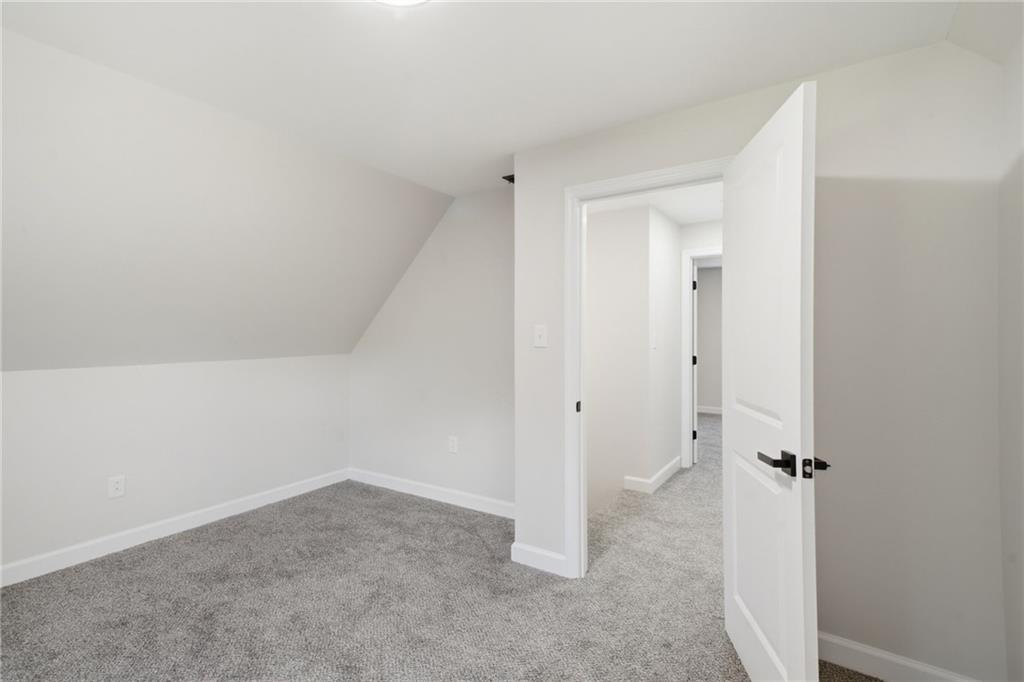 985 Blackhawk Road Beaver Falls, PA 15010 - Photo 17 of 31