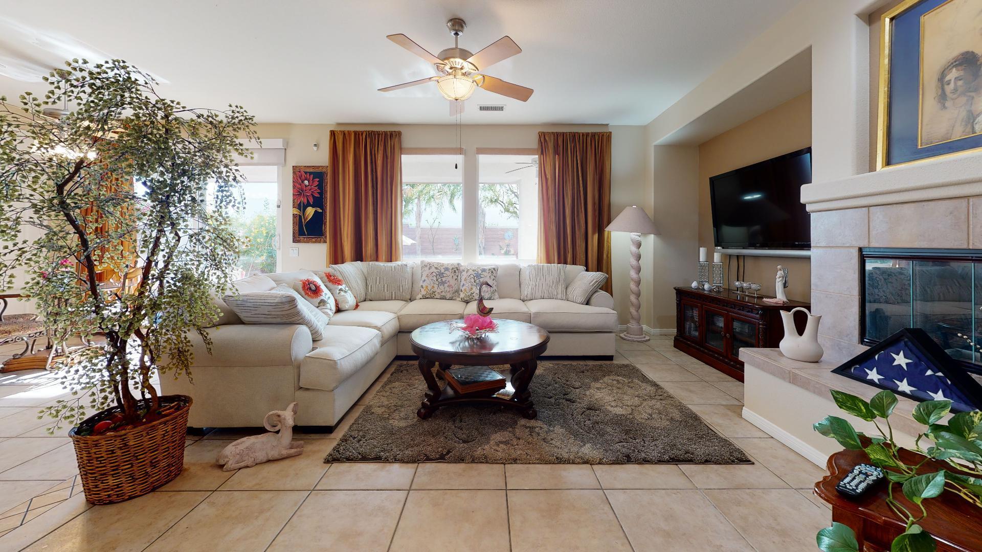 159 Via Siena Rancho Mirage, CA 92270 - Photo 9 of 54 159-Via-Siena-Rancho-Mirage-Ca-92270-Liv