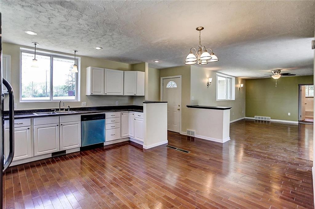 645 East Shoop Road Tipp City, OH 45371 - Photo 11 of 29
