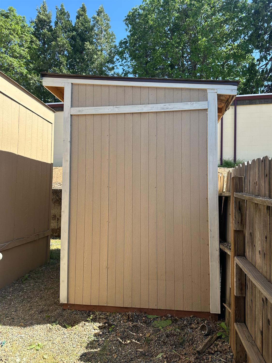 2933 Forebay Road, Unit 10 Pollock Pines, CA 95726 - Photo 24 of 28 a view of a backyard